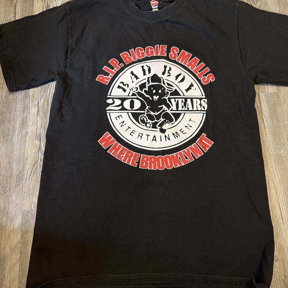 Hanes Bad Boy Family Reunion Tour 2016 R.I.P. Biggie Smalls Graphic Tee